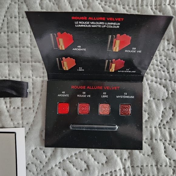 Chanel bags and samples - Picture 3 of 6